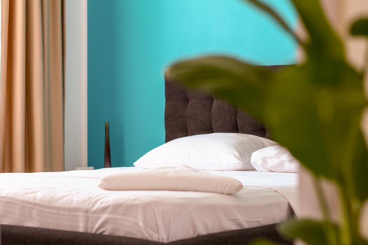 Fratelli Apartments Summerland Mamaia Esterno foto