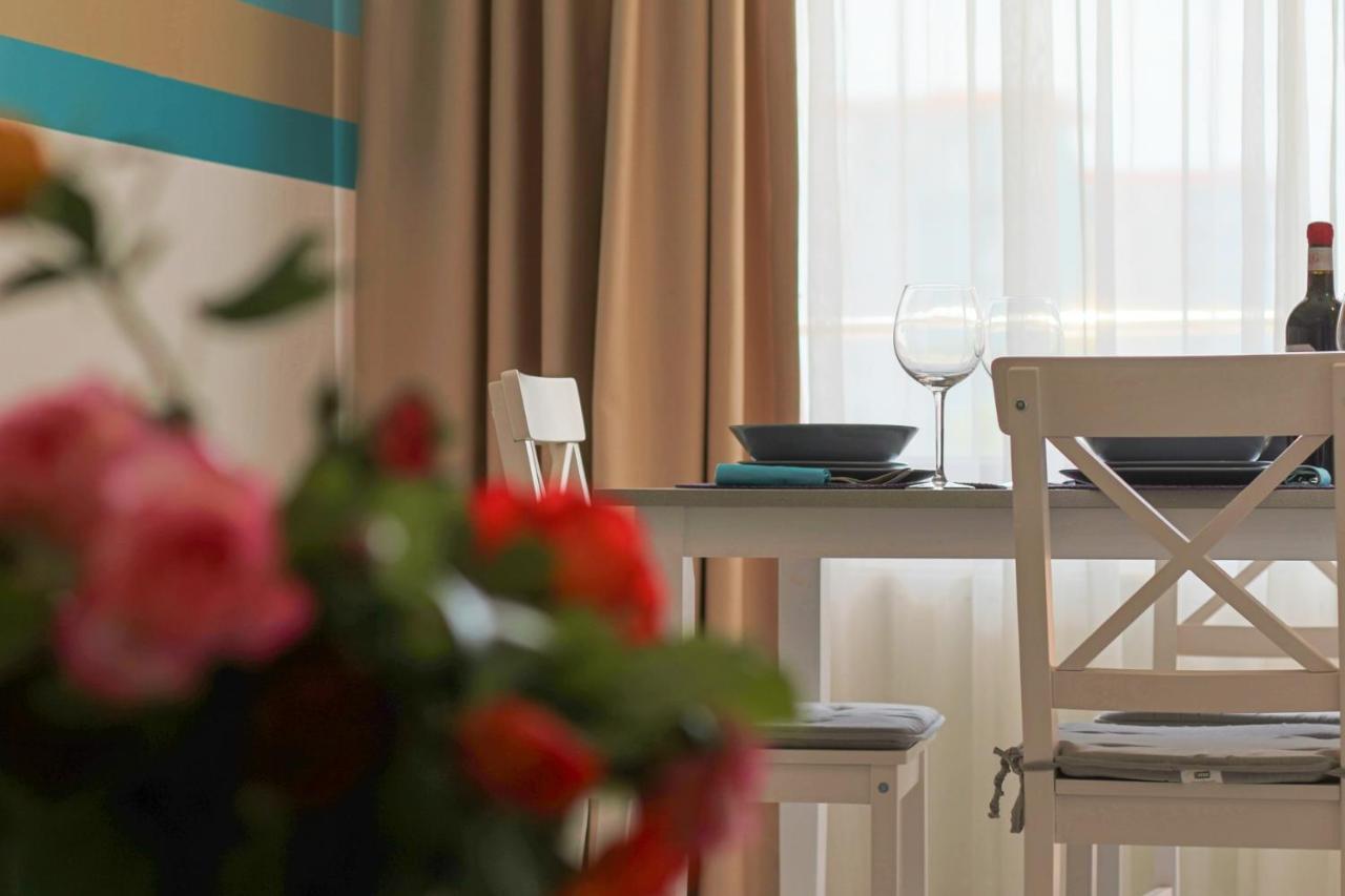 Fratelli Apartments Summerland Mamaia Esterno foto